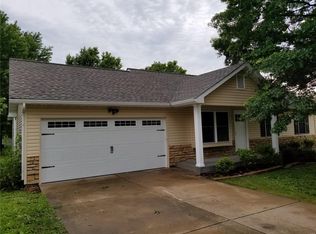 6504 Sprucefield Dr, O'Fallon, MO 63368