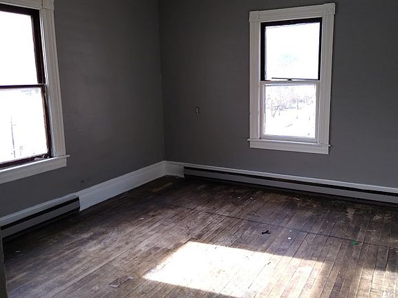 4th image of 805 10th Ave #3