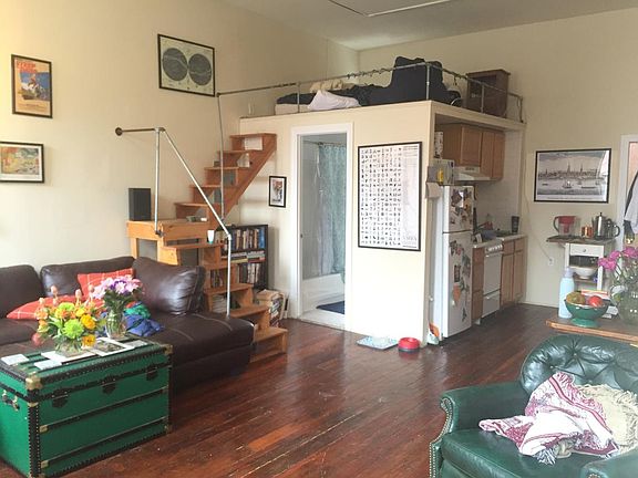 2nd image of 1120 Pine St #2A