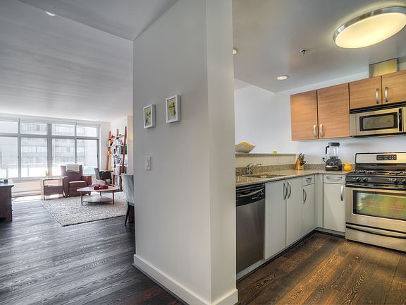 2nd image of 1310 Fillmore St APT 405