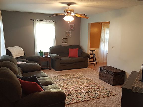 5th image of 2203 Camelot Ct