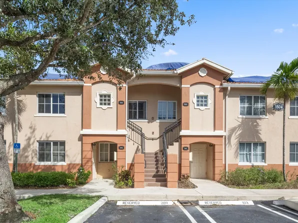 3504 Briar Bay Blvd APT 202, Royal Palm Beach, FL 33411
