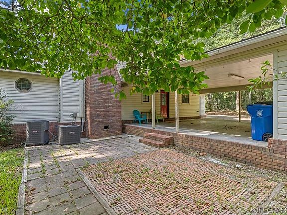 3rd image of 1404 Timbers Dr