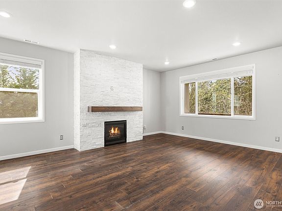 5th image of 5046 Mariner Street