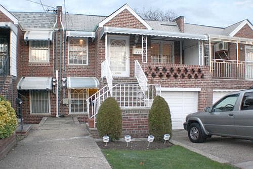 1st image of 1689 E 54th St