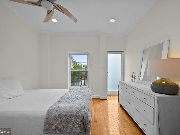 1010 W St NW — Photo 17