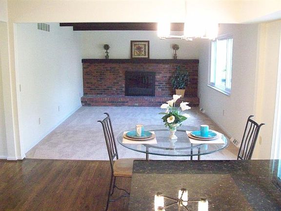 5th image of 4164 Heritage Glen Dr
