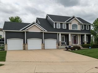 2367 Norwood Ln SW, Rochester, MN 55902