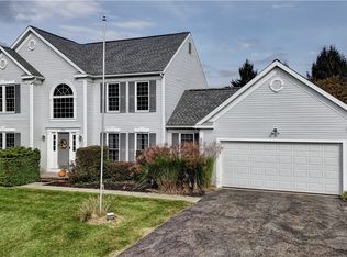6183 Strausser St NW, North Canton, OH 44720