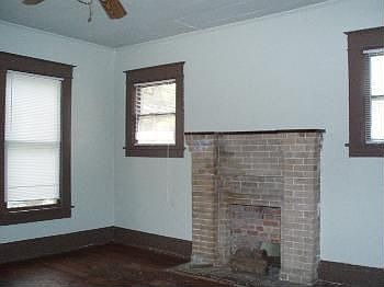 3rd image of 2517 Pinehurst Blvd