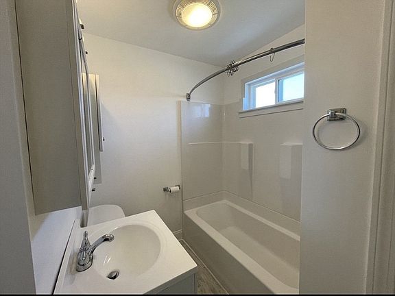 5th image of 12 Liberty St #2