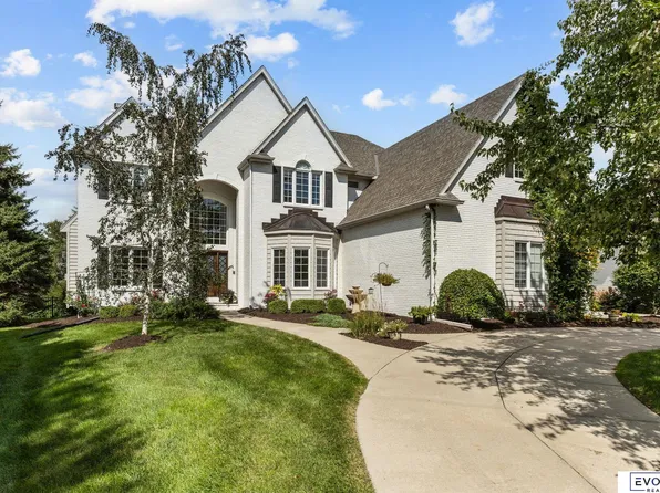 1901 S 182nd Cir, Omaha, NE 68130