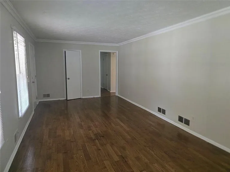 5734 Lanny Ln — Photo 7