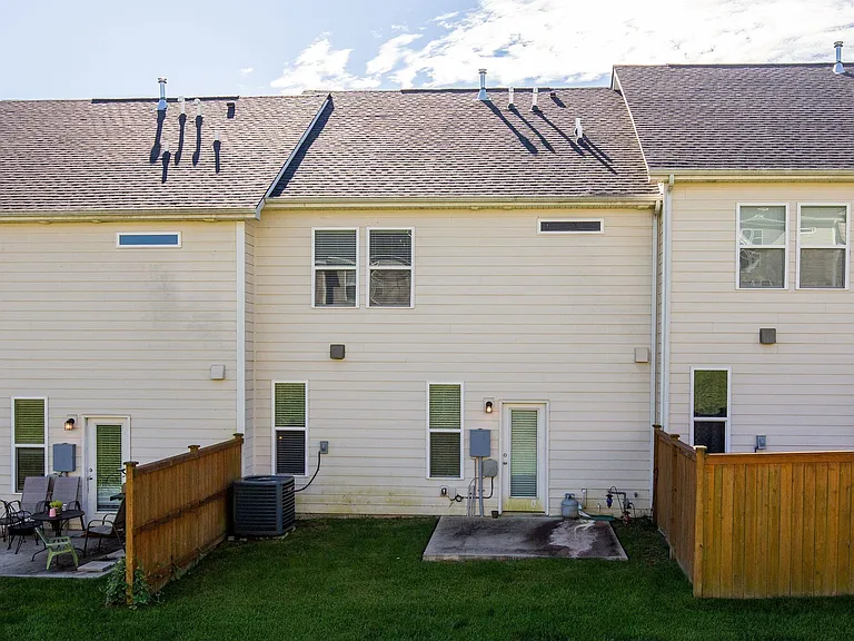 742 Tennypark Ln — Photo 34