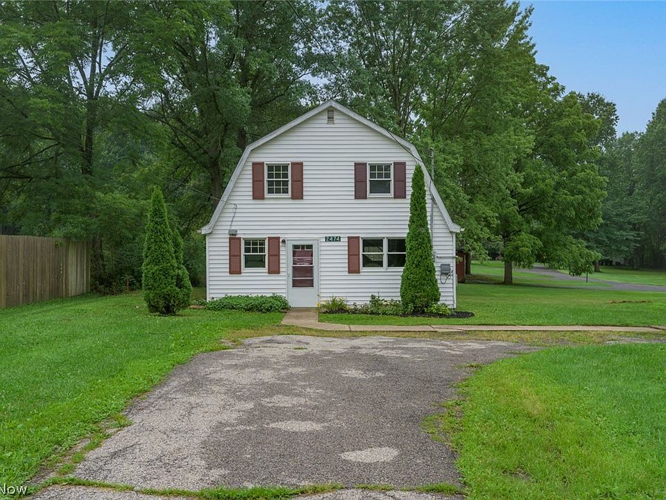 1st image of 2474 Cadwallader Sonk Rd