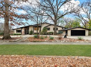 937 Anne Rd, Naperville, IL 60540