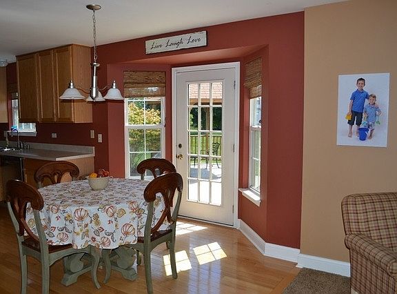 5th image of 2100 Fairfield Dr