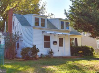 1015 Paul Dr, Rockville, MD 20851