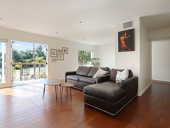2nd image of 330 S Barrington Ave APT 311