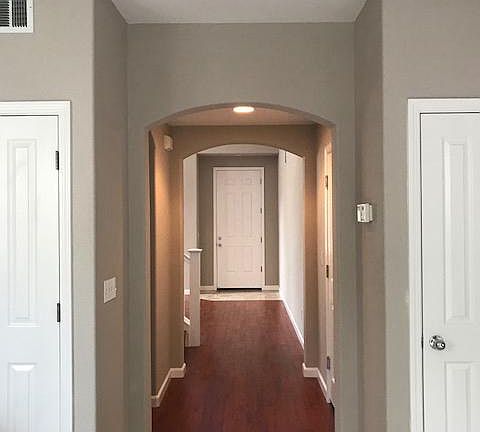 4th image of 918 Baines St