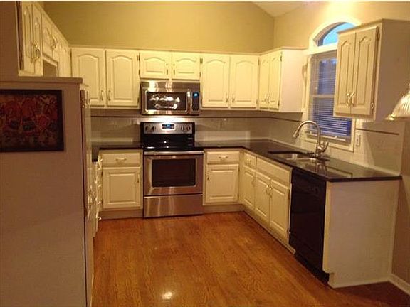 4th image of 21648 W 54th St