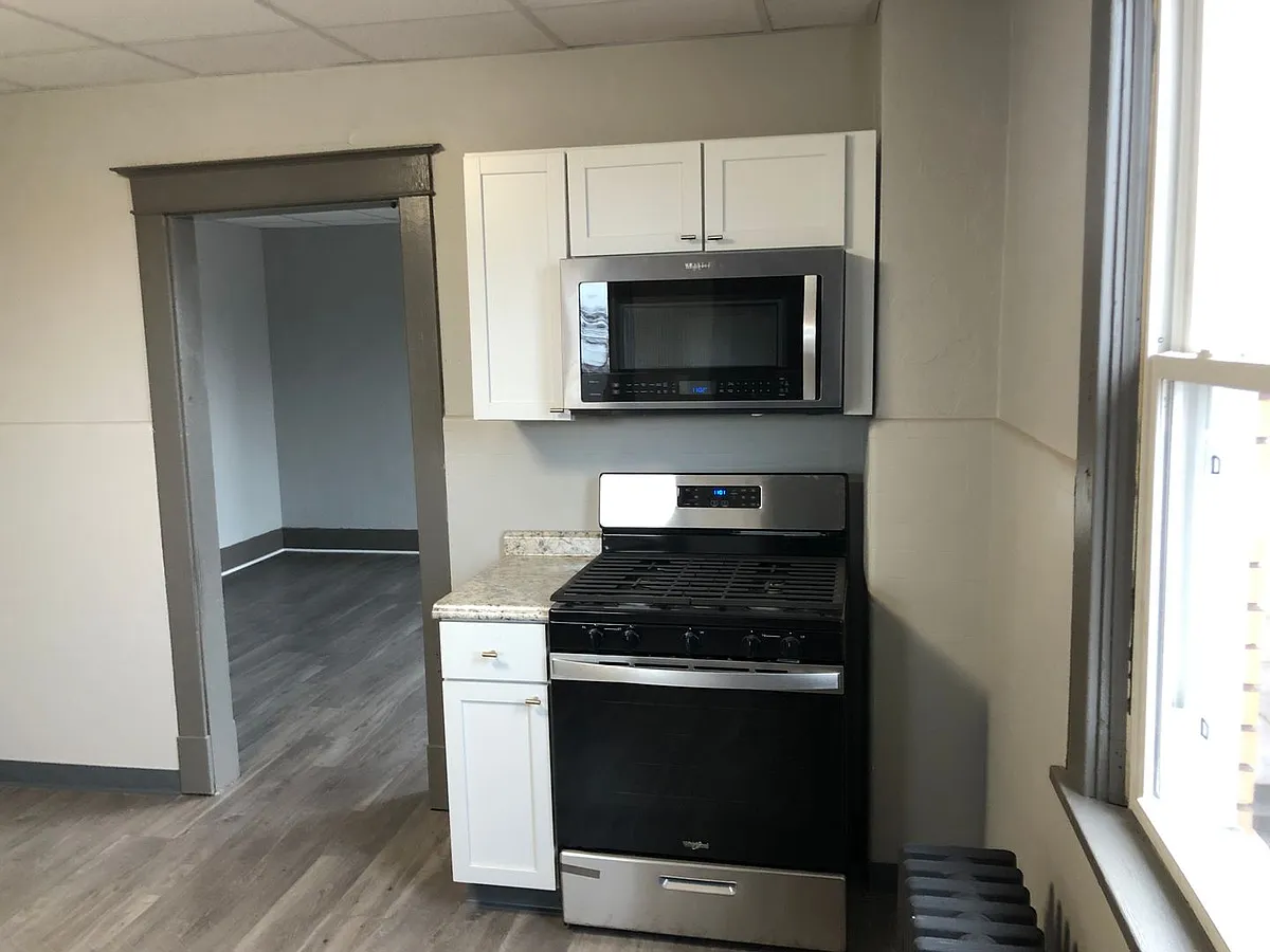 Building Photo - 3836 Chartiers Ave #2