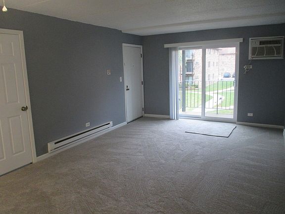 5th image of 142 Klein Creek Ct APT C
