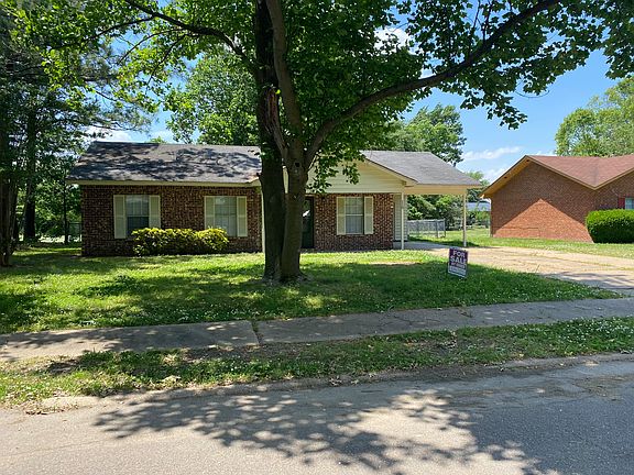 4th image of 110 Carriage Dr