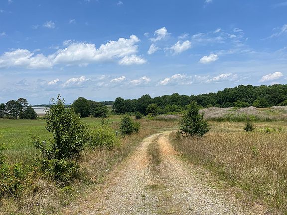 Path across from the house leading to the Clarkesville Greenway.