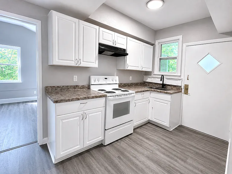 219 S Orchard St #2 — Photo 2