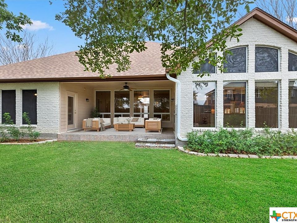 1st image of 837 Crown Cir