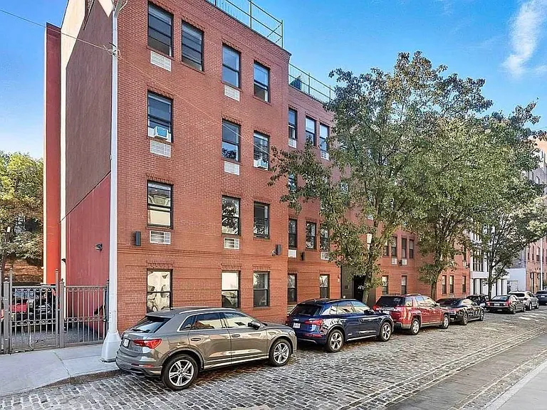260 Water St #1C — Photo 9