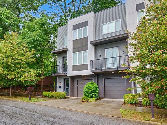 2nd image of 873 Cavanaugh Ave SE #101