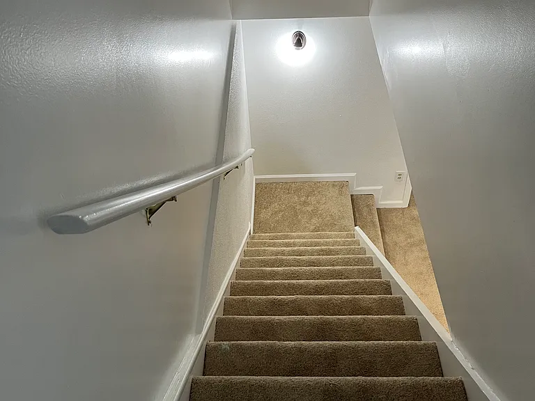 102 Gateway Dr — Photo 11