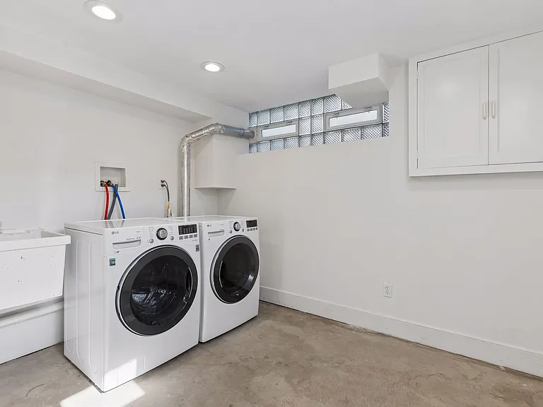 3329 Dupont Ave S — Photo 41