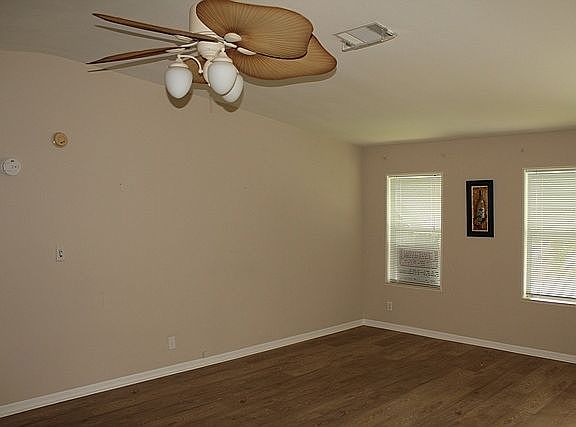 3rd image of 41 Ulata Ct