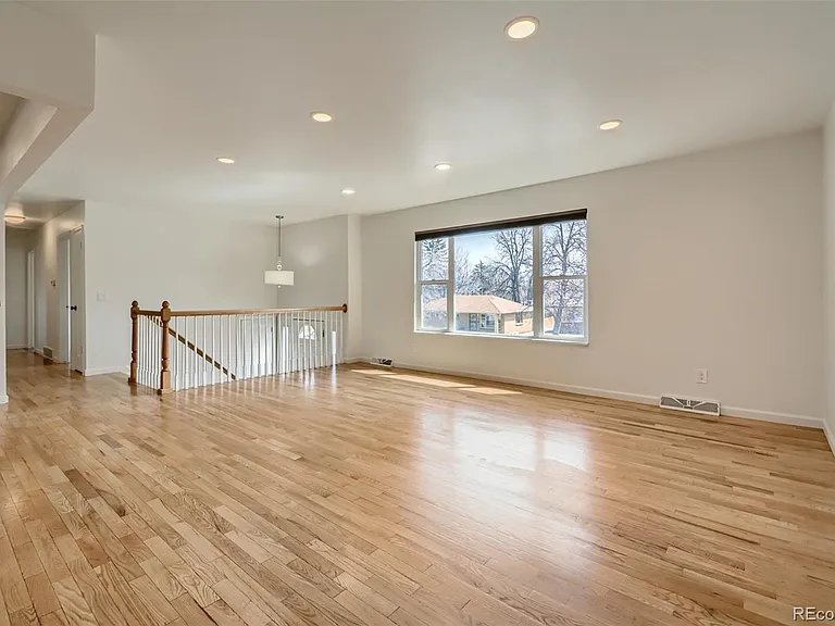 375 S Krameria St — Photo 10