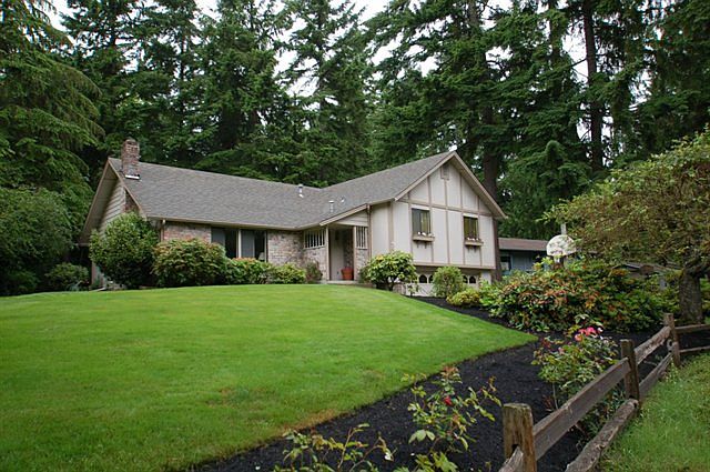1st image of 4506 Claridge Dr SE