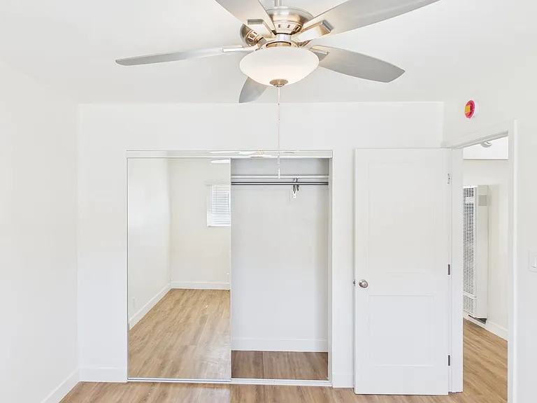 330 W I St — Photo 151