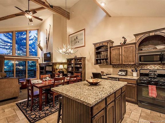5th image of 1560 Deer Valley Dr