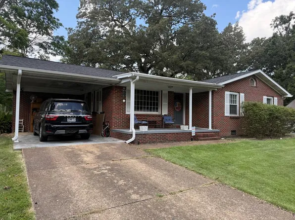 111 Melton Ave, Camden, TN 38320