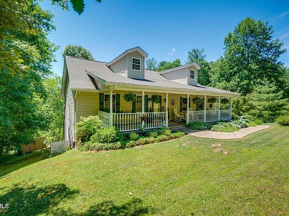 3rd image of 109 Cherokee Cir