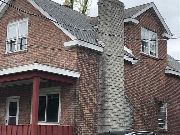 4th image of 82 Wellington Ave
