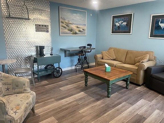 3rd image of 159 Medallion Blvd APT E