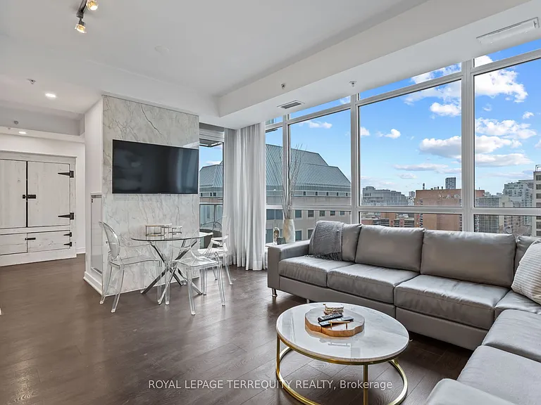 199 Richmond St W #1201 — Photo 2