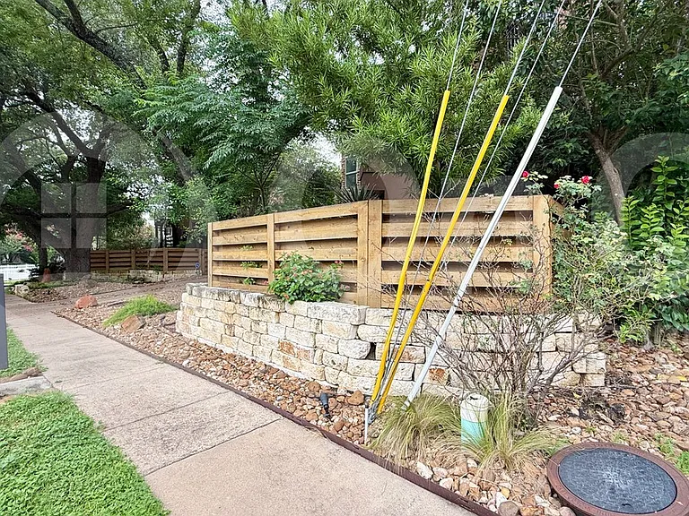 2502 Kinney Rd #A — Photo 24