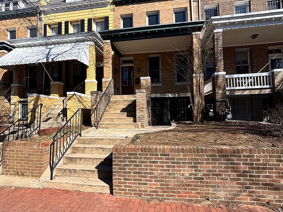 Exterior view of property