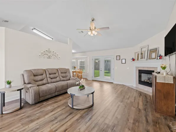 7154 Inniswold Dr, Pensacola, FL 32526
