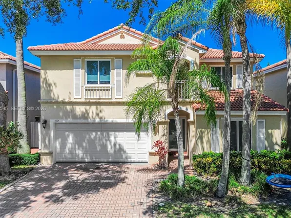 1065 Weeping Willow Way, Hollywood, FL 33019