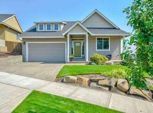 2918 Christopher St NW, Salem, OR 97304